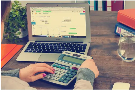 The Smarter Way to Upgrade: How Hybrid Accounting Software Lets Real-World Users Move Forward Without Losing Their Data